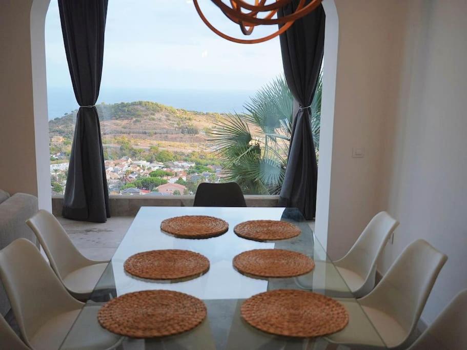 A+View Private Terrace Private Pool Family Fun Villa Badalona Buitenkant foto