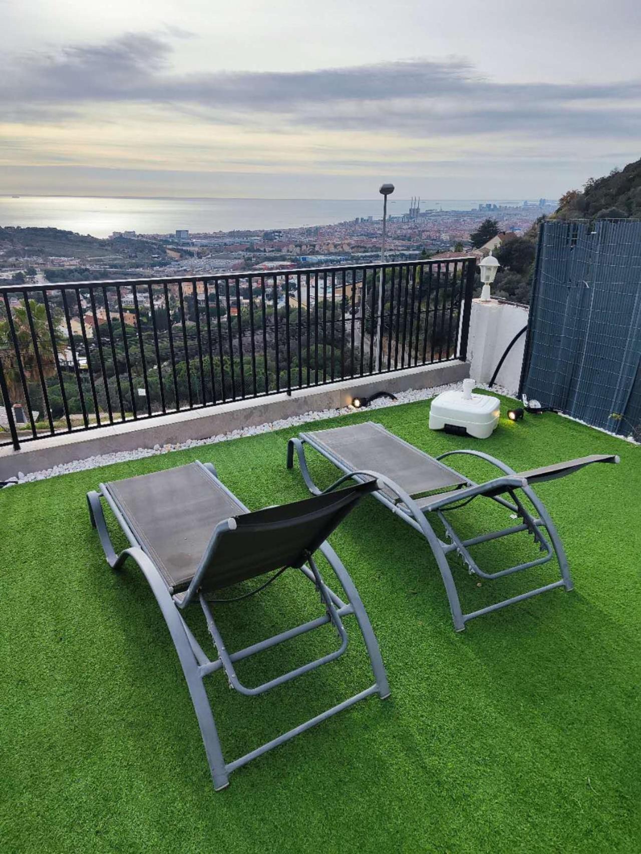 A+View Private Terrace Private Pool Family Fun Villa Badalona Buitenkant foto